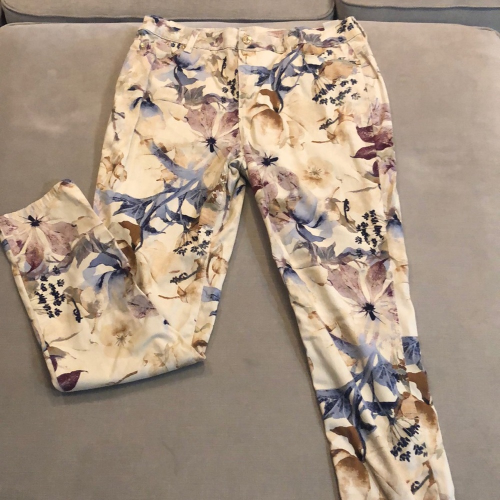 Floral Chico’s jegging